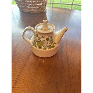 Figgjo Norway Market Teapot White and Green Floral Vintage 4 in